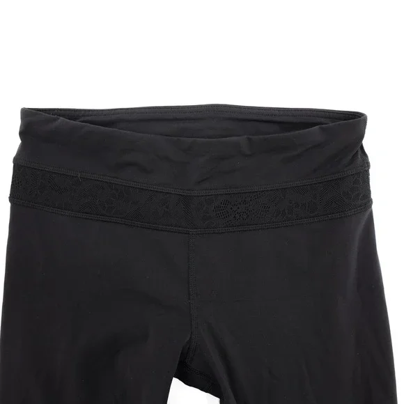 Lululemon Pants Womens 4 Black Crop Capri Mesh Lace Panel Zip Pocket Yoga Run - Picture 12 of 15